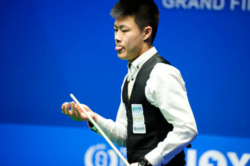 球前锋驰援 球前锋驰援