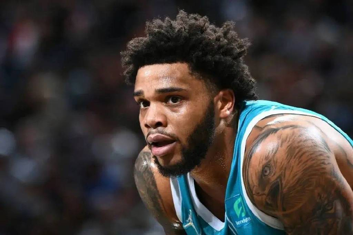 疑是此次自 疑是此次自